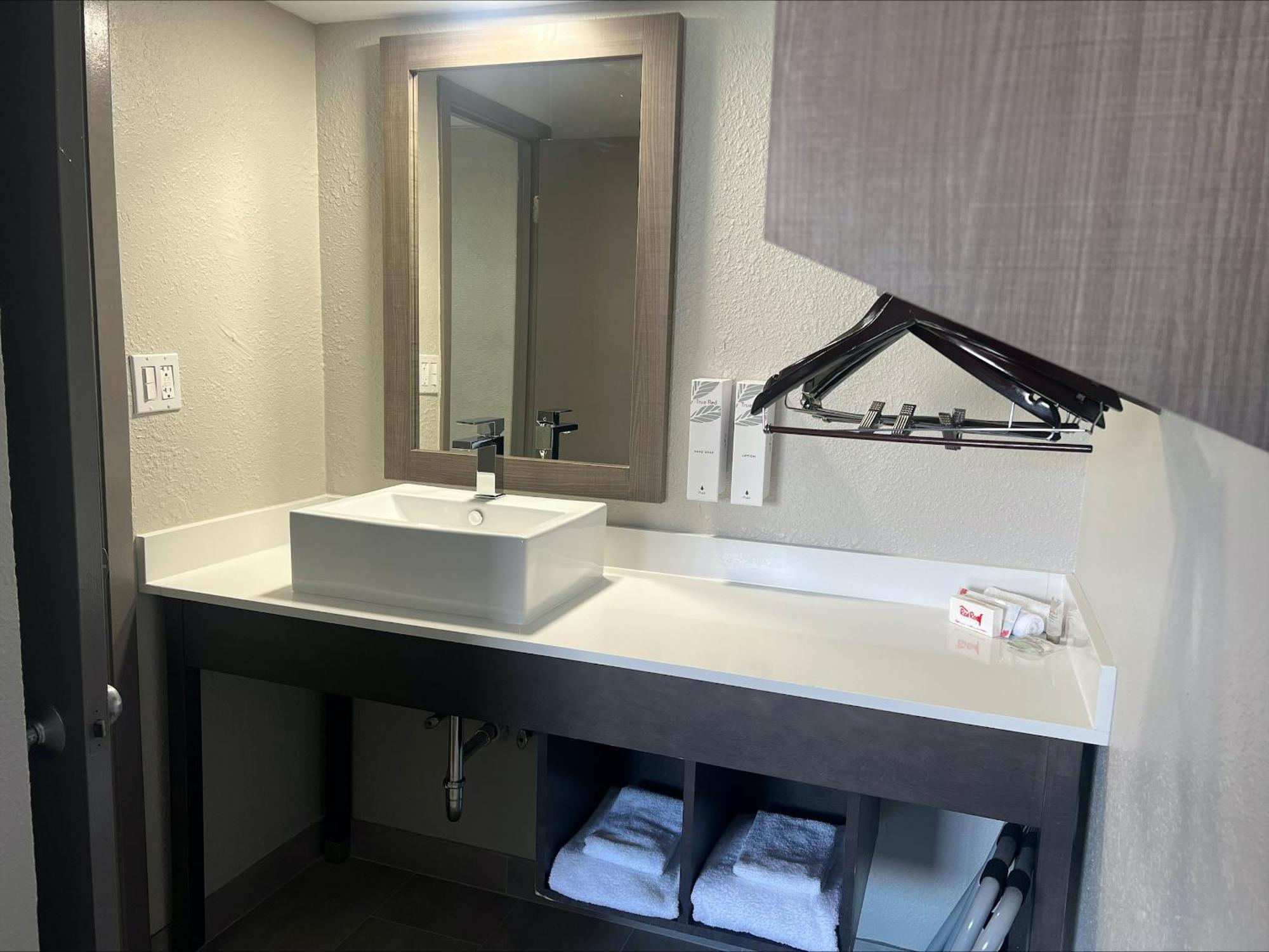 Red Roof Inn Bourbonnais Екстериор снимка