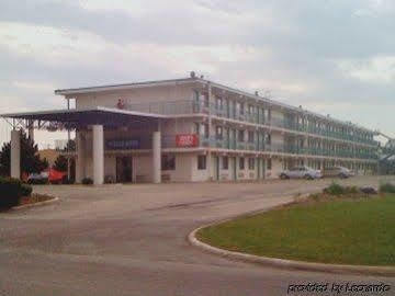 Red Roof Inn Bourbonnais Екстериор снимка